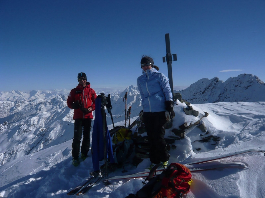 Am-Gipfel-der-Lisenser-Viller-Spitze