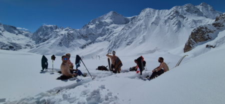 Haute Route Skitour: Rast am Weg nach Arolla