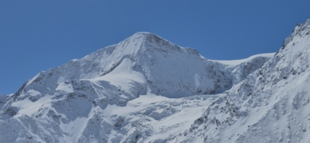 Haute Route Skitour: Die Pigne d' Arolla nach einem Großschneefall im April
