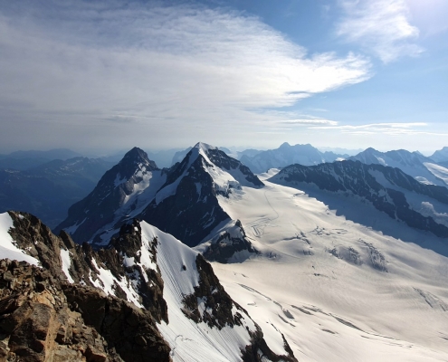 Eiger (li.) und Mönch von der Jungfrau