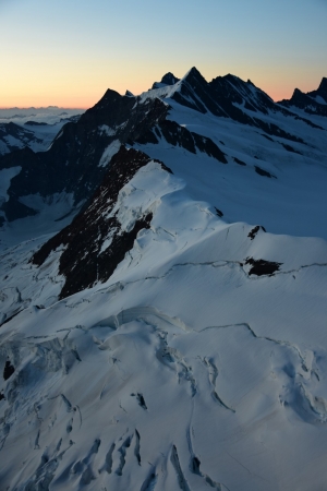 Walchergrat und Fiescherhörner vom Eiger Südgrat © A. Blesl